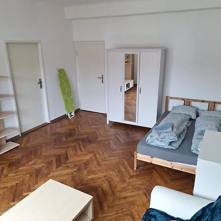 Large Flat With Two Bedrooms In The Old Town 布拉迪斯拉发